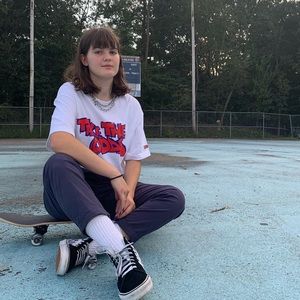 Meet your Posher, Liz